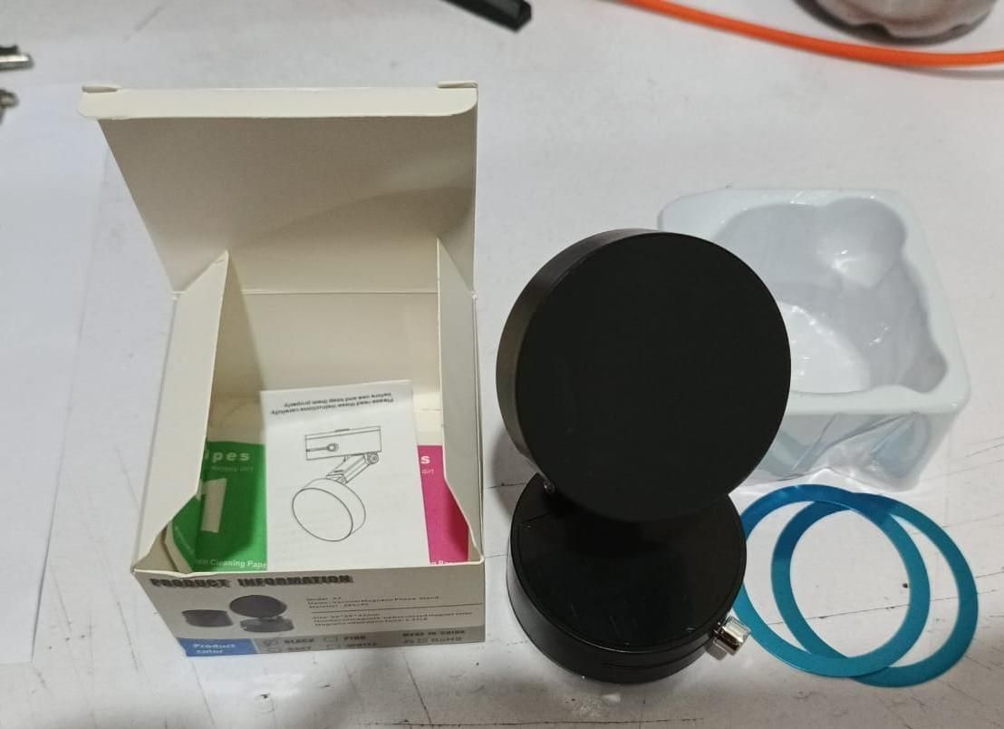 Vacuum Magnetic Suction Phone Holder - Freehome